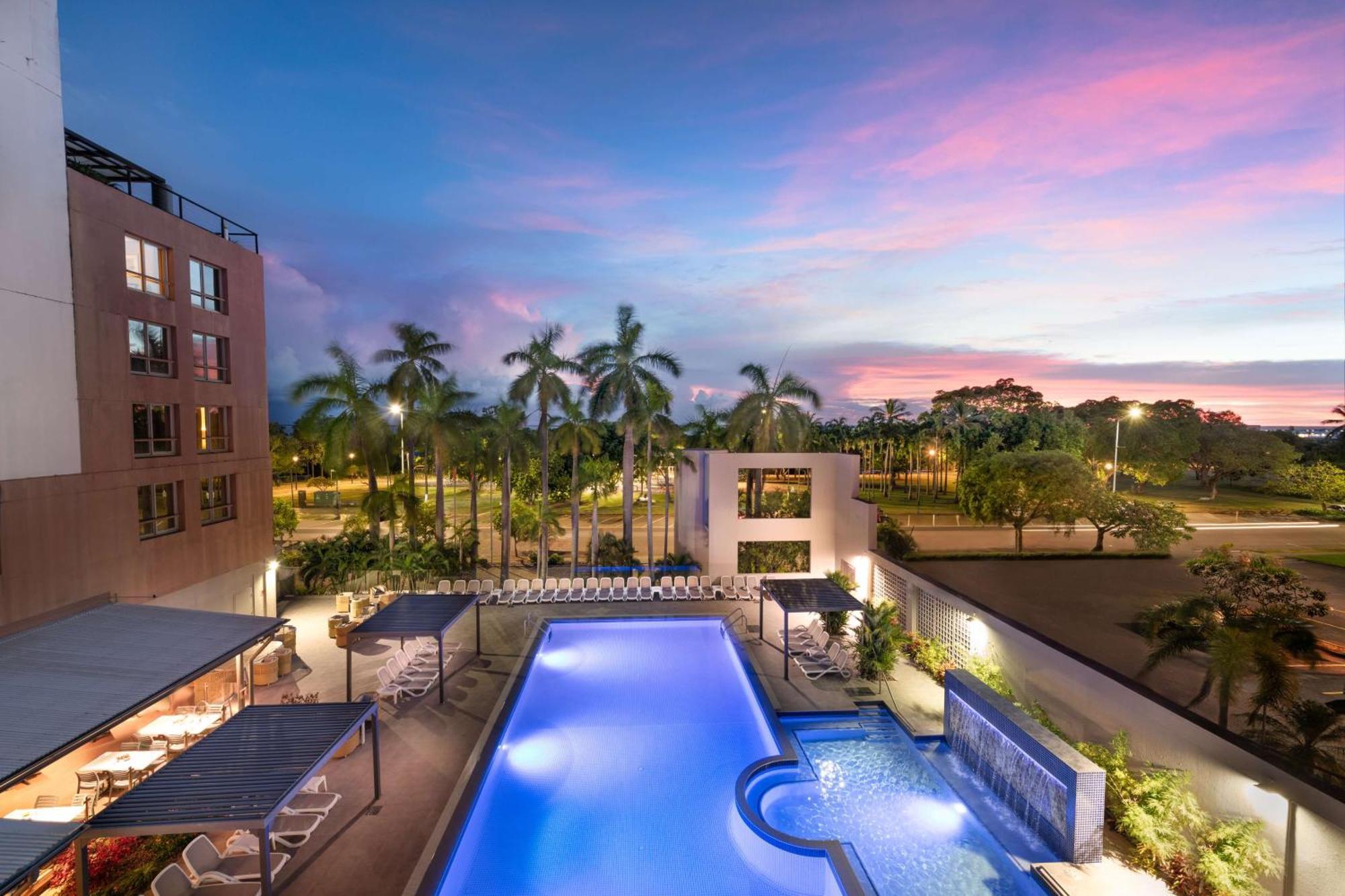 Doubletree By Hilton Esplanade Darwin Hotel Екстериор снимка