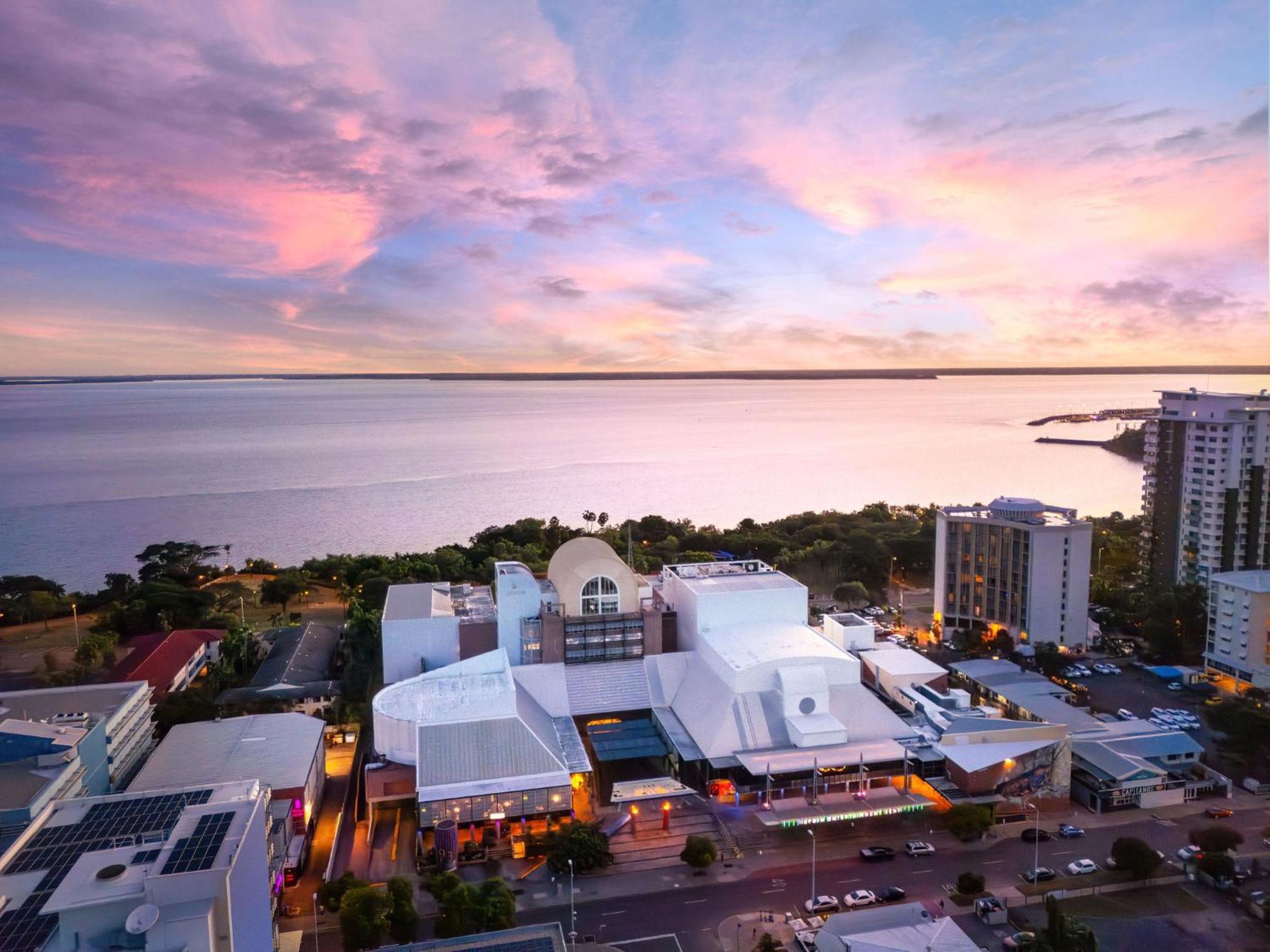 Doubletree By Hilton Esplanade Darwin Hotel Екстериор снимка