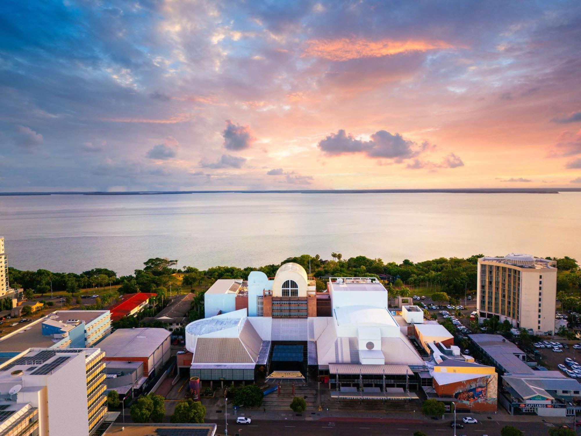 Doubletree By Hilton Esplanade Darwin Hotel Екстериор снимка