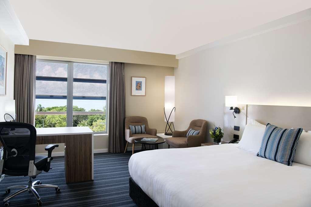 Doubletree By Hilton Esplanade Darwin Hotel Стая снимка