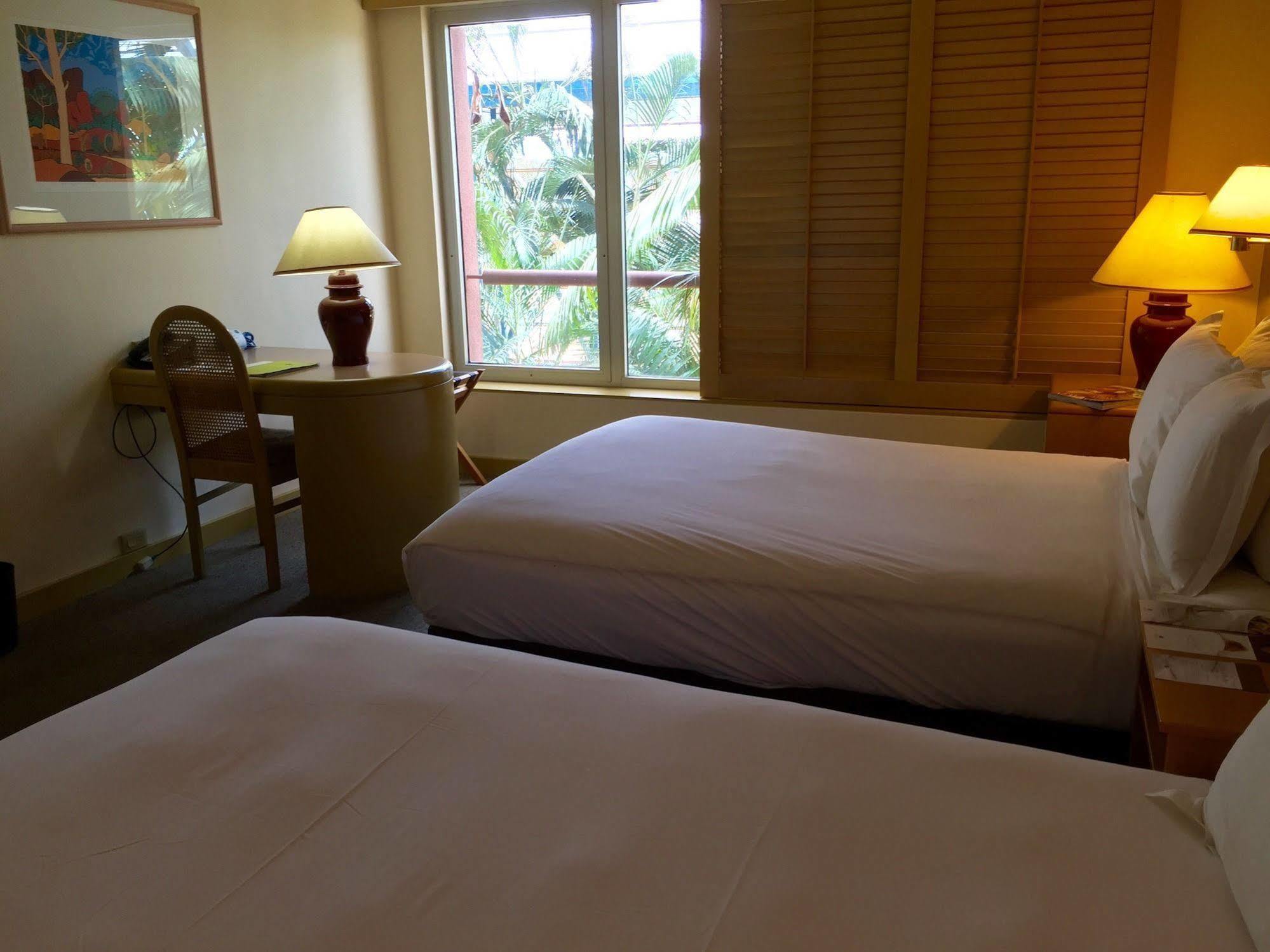 Doubletree By Hilton Esplanade Darwin Hotel Екстериор снимка