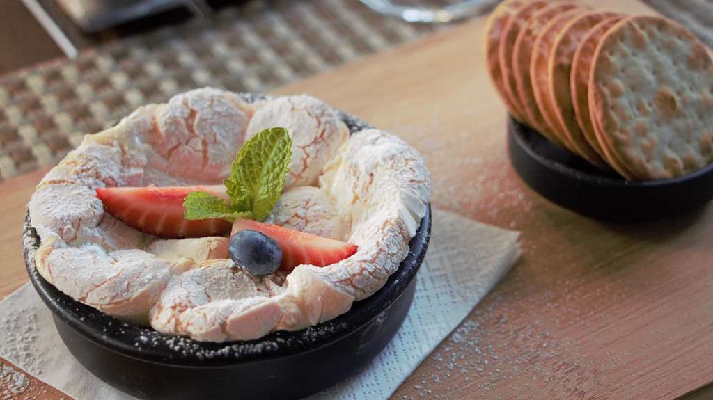 Doubletree By Hilton Esplanade Darwin Hotel Ресторант снимка